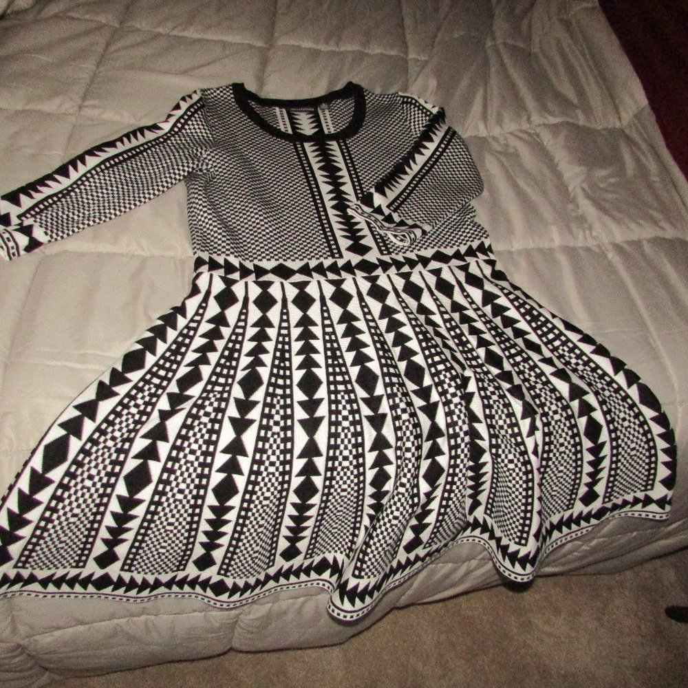 NINA LEONARD KNIT DRESS SZ XL BLACK & OFF WHITE
